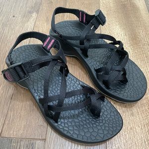 Chaco sandals Wm 8